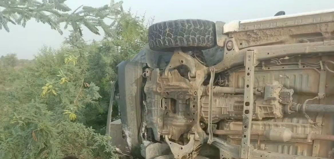 ڈیرہ ٹانک روڈ پر کلاچی کے ڈی ایس پی کی گاڑی پر حملہ، پانچ اہلکار زخمی