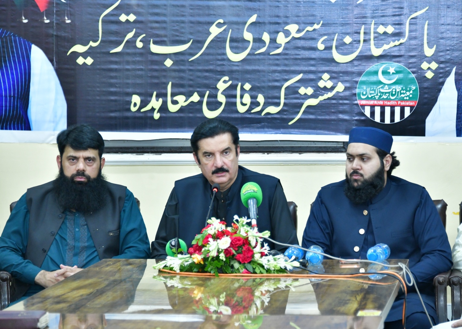 لاہور: گورنر خیبرپختونخوا کا مکہ جوائنٹ ڈیفنس معاہدے کو اہم پیش رفت قرار